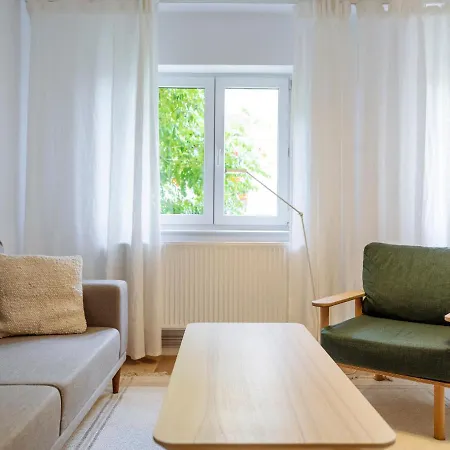 Apartment Cozy Central Near The Forest *