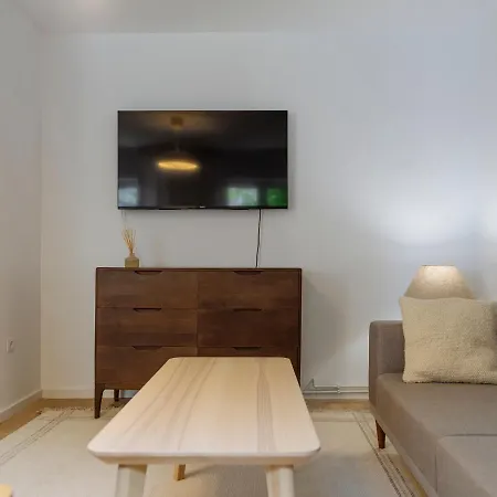 Apartment Cozy Central Near The Forest
