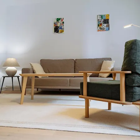 Apartment Cozy Central Near The Forest Brasov